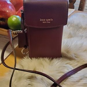 Kate Spade Spencer North South Phone Crossbody Burgundy Beyond EUC